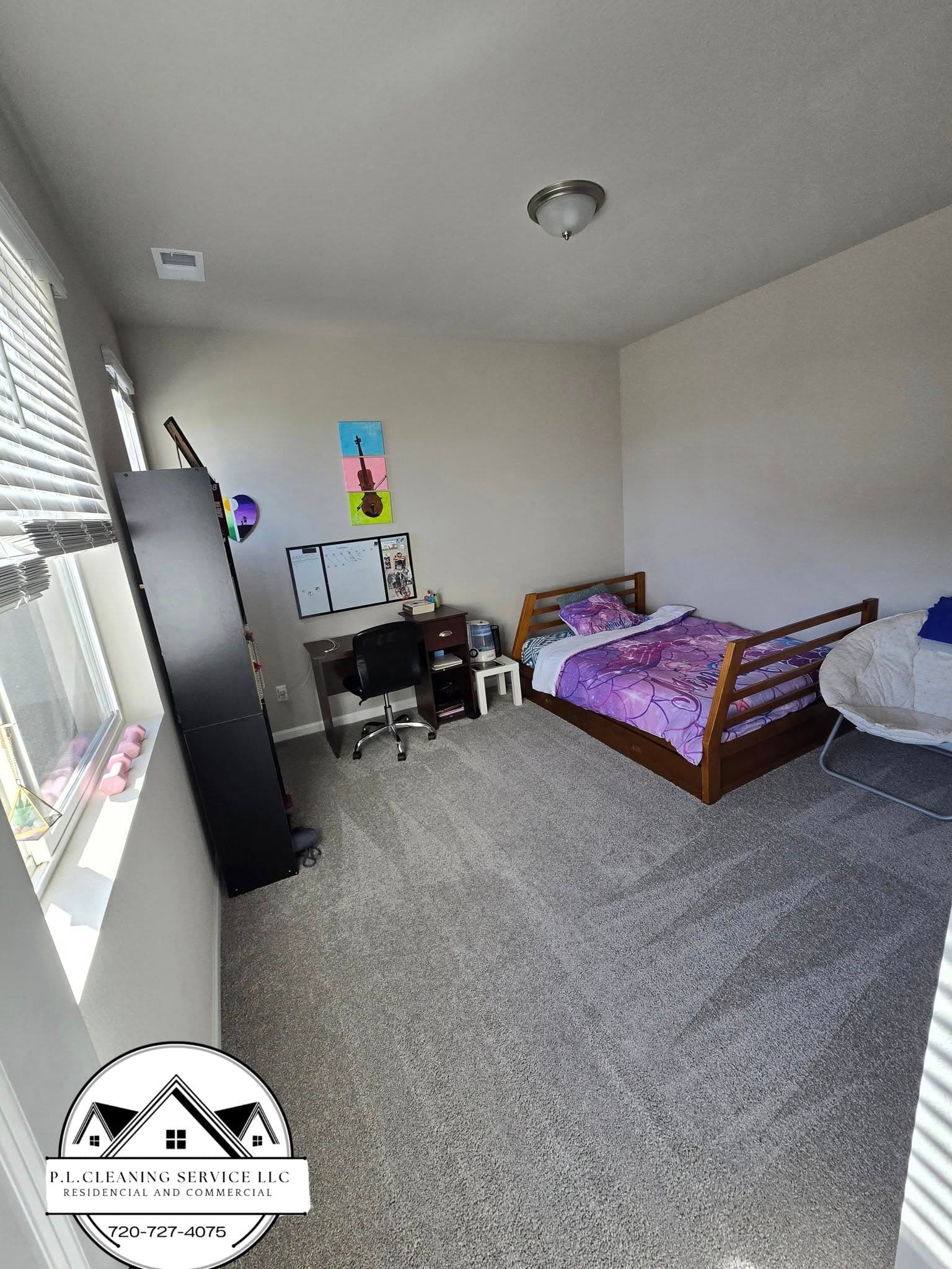 Empty bedroom with purple carpet