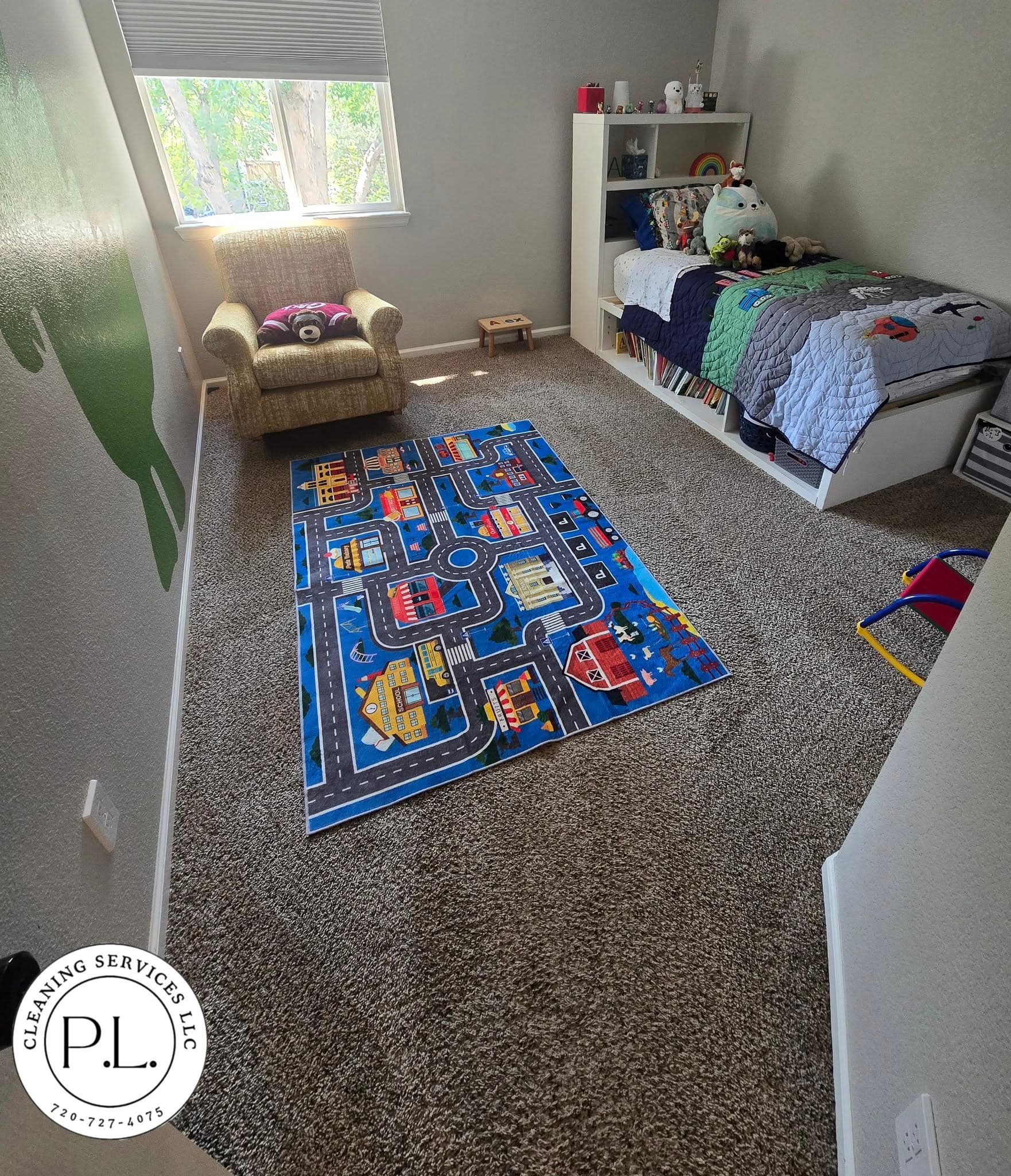 Child bedroom with carpet
